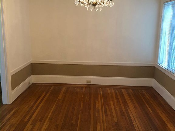 2nd image of 3208 Octavia St