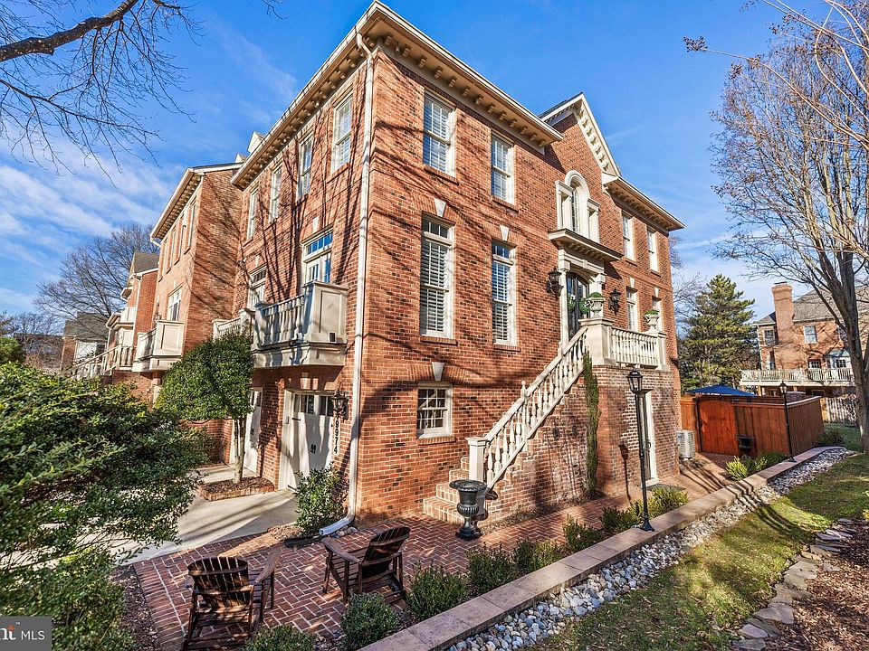1st image of 9974 Foxborough Cir