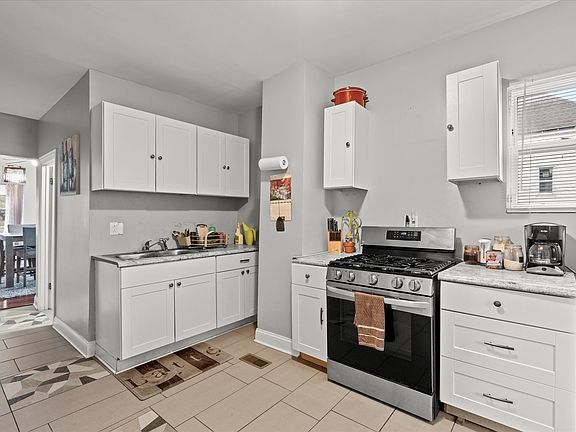 5th image of 7318 S Woodlawn Ave