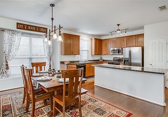 5th image of 2448 Dove Creek Dr