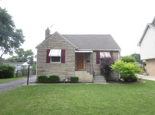 2080 Halsey Dr, Des Plaines, IL 60018