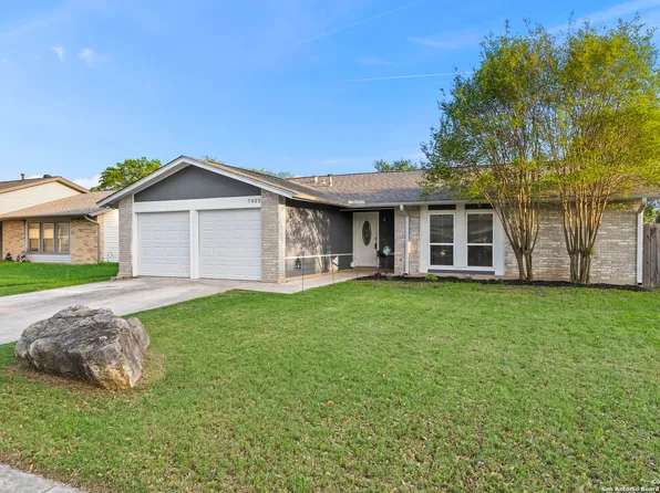 7022 spring leaf, San Antonio, TX 78249