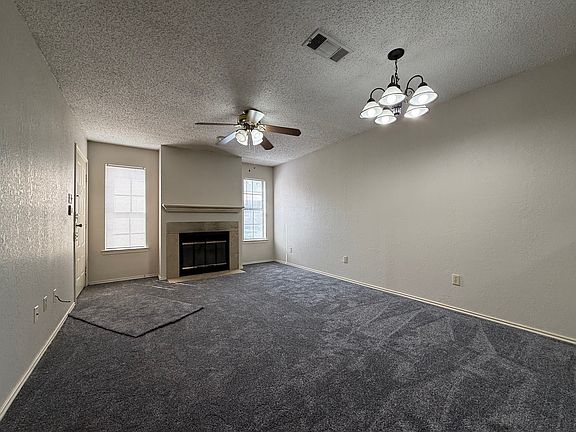 4th image of 1723 Crest Grove Dr Unit 120-B