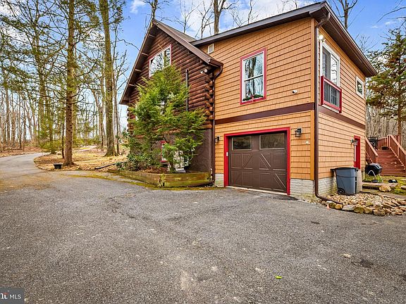 2nd image of 1008 Cold Bottom Rd