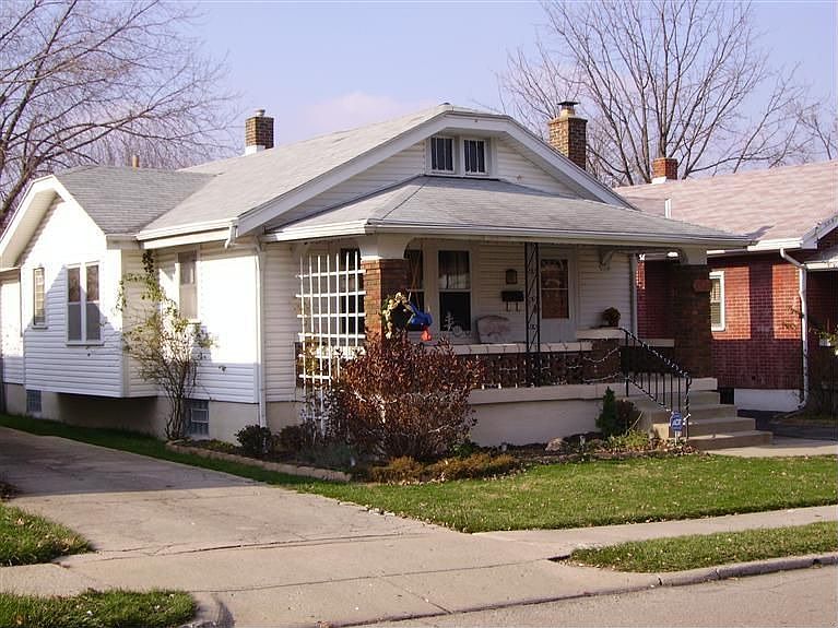1st image of 2127 Revere Ave