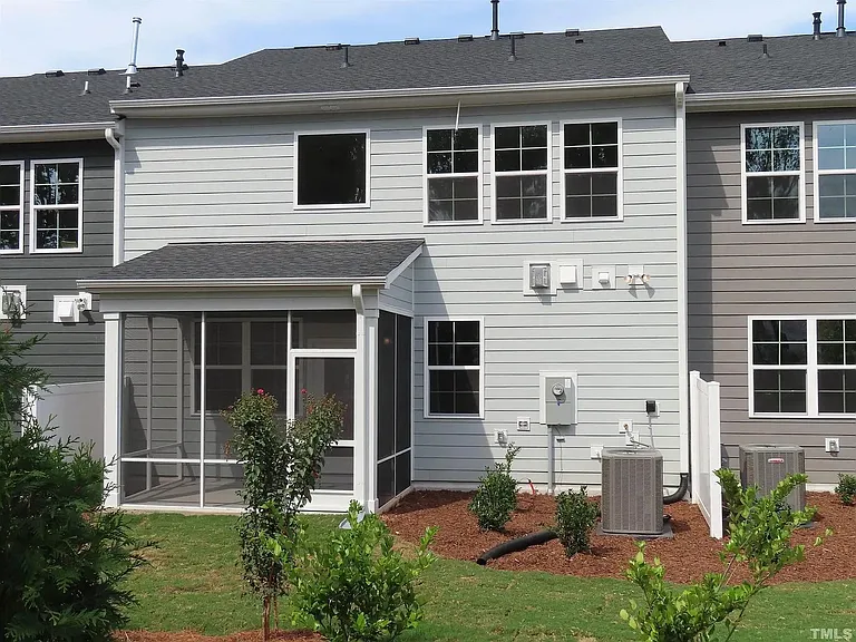 1528 Chirping Bird Ct — Photo 23