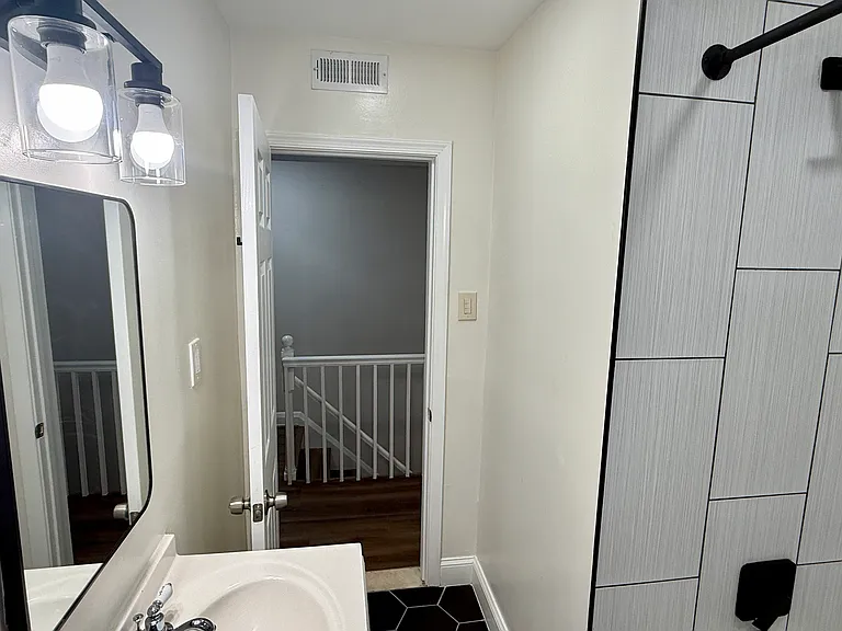 3321 Parklawn Ave — Photo 16