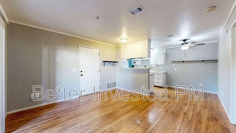 1 bed, 1.0 bath, 610 sqft, $1,950 — Photo 1