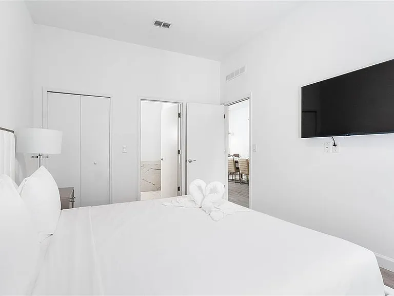 277 Famagusta Dr — Photo 20