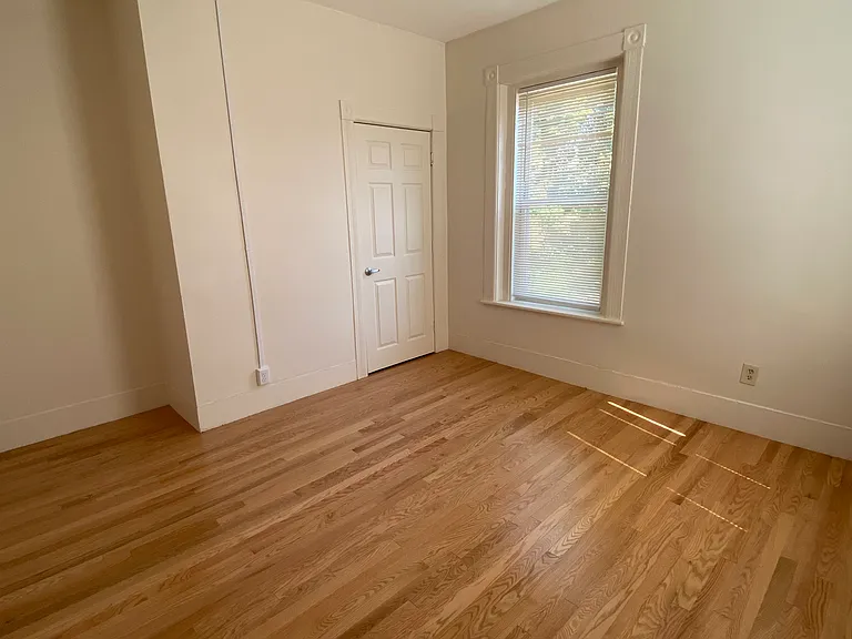 24 Eden St #4 — Photo 16