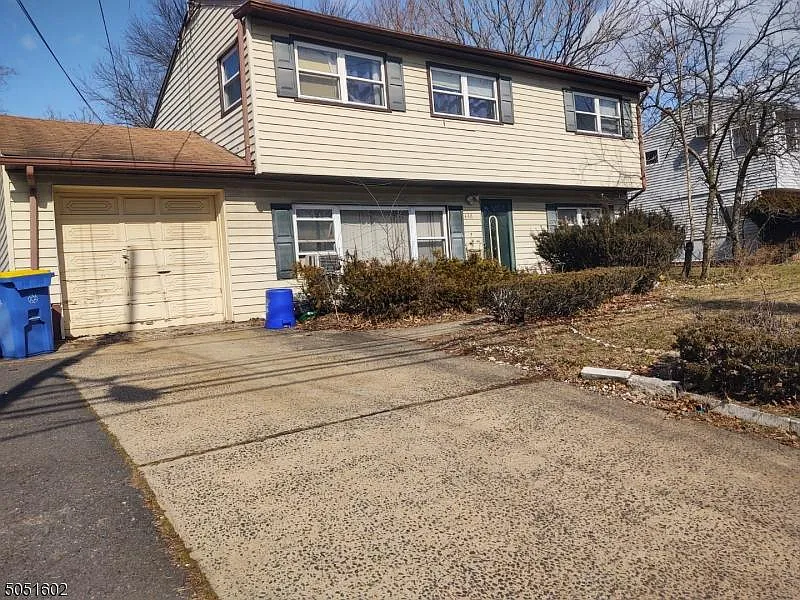 448 Franklin Blvd photo 1