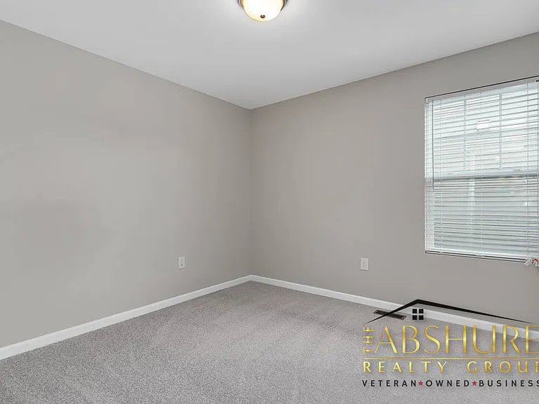 436 Stapleford Ln — Photo 23