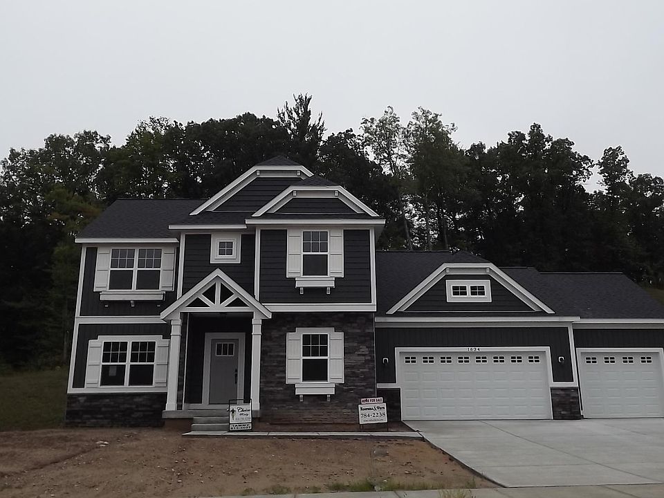 1st image of 1634 Summit Crest Ct NE