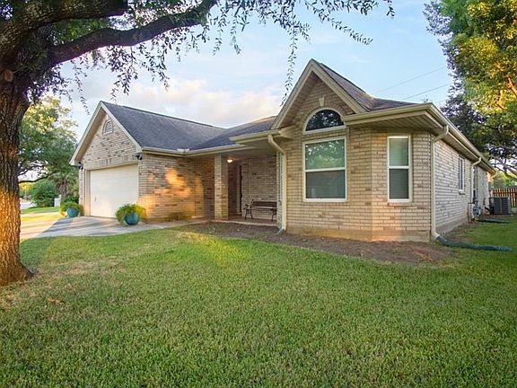 3rd image of 2746 S Peach Hollow Cir