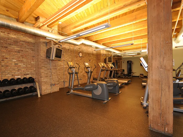 1040 W Adams St #309 — Photo 16