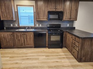 191 Colorado #191, Belleville, MI 48111