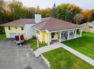 1046 Carroll Ln, Hermitage, PA