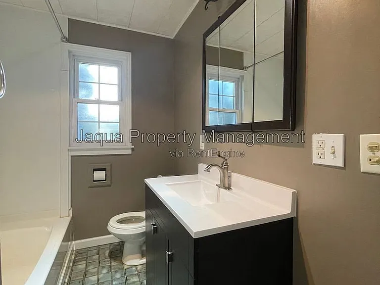1425 Lakeway Ave — Photo 15