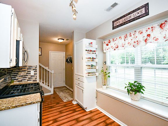 5th image of 1212 N Village Dr #1212