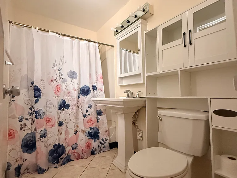 426 Jane St #1 — Photo 7