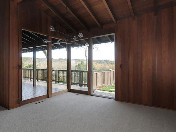 4th image of 310 Family Farm Dr