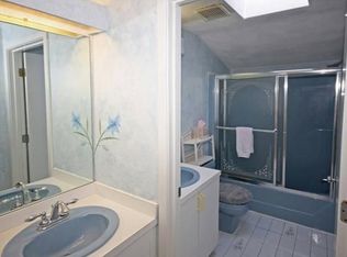 1 Fieldstone Dr, Winchester, MA 01890