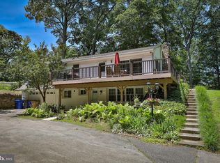 146 Hunt Club Ln, Newtown Square, PA 19073