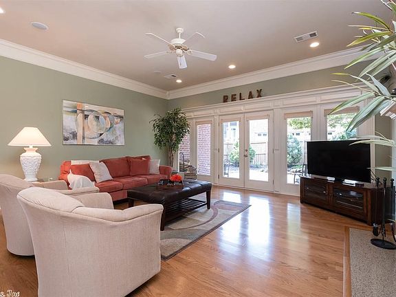 5th image of 104 Wellington Colony Ct