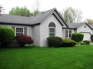 51614 Meadow Pond Dr, Granger, IN 46530