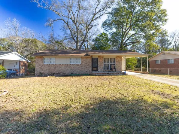 812 Greenbrier Dr, Columbus, GA 31907