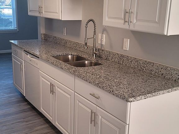 2nd image of 3969 Holly Cove Dr