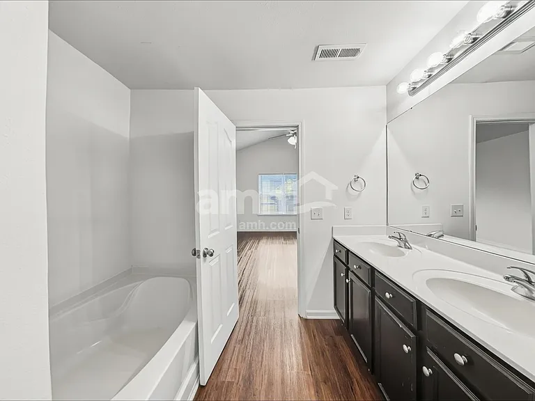 145 Mount Olivet Dr — Photo 13