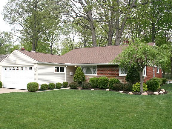 2nd image of 517 Bayfair Dr