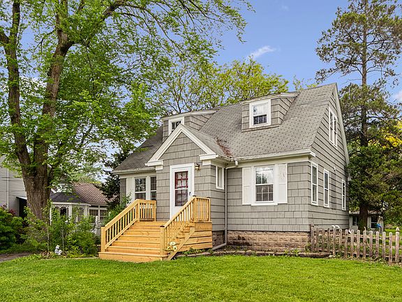 2nd image of 6916 183rd St