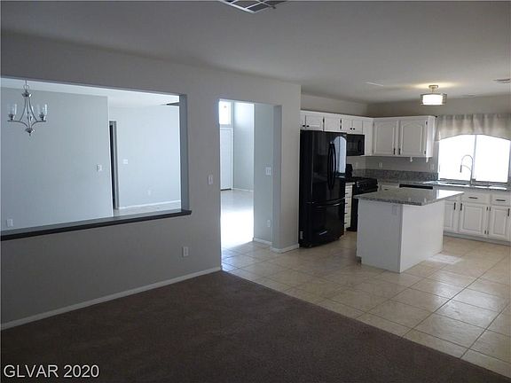 4th image of 3537 Spring Vistas Dr