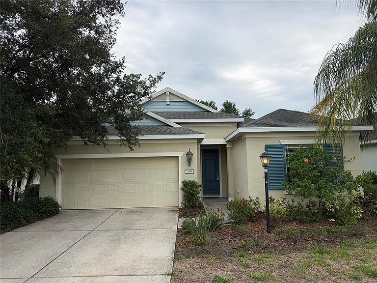 11858 Forest Park Cir — Photo 2