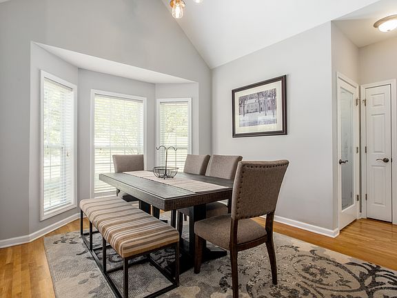 5th image of 162 Brynbrooke Ct
