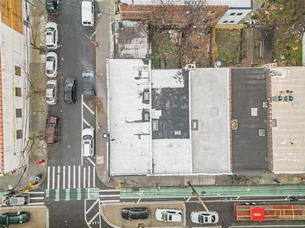 4125 Whiteplains Road A image 5 of 6