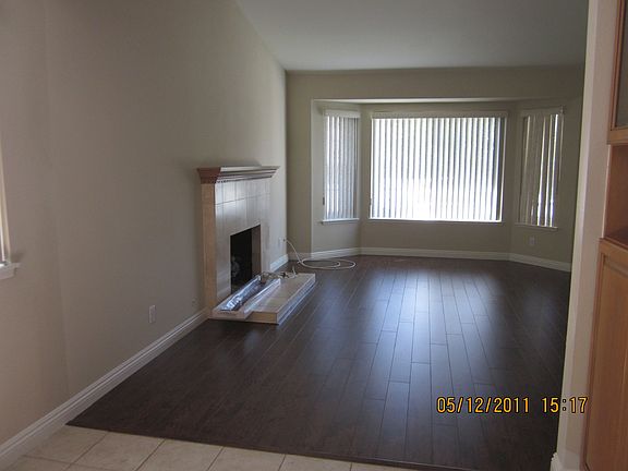3rd image of 960 Heaton Moor Dr