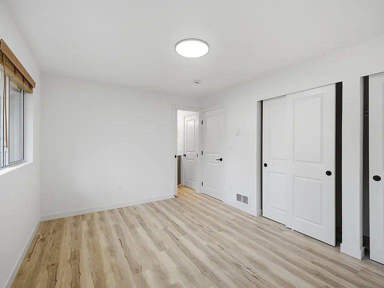 14020 Stone Ave N #B — Photo 14