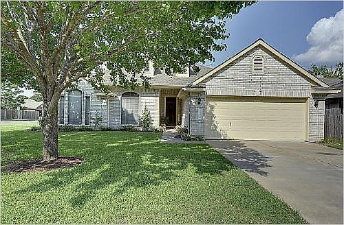 1st image of 1400 Willow Creek Dr