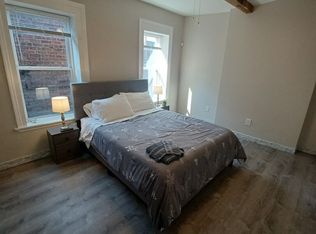 32 4th St #9, Troy, NY 12180