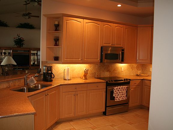 4th image of 2834 SW 25th St