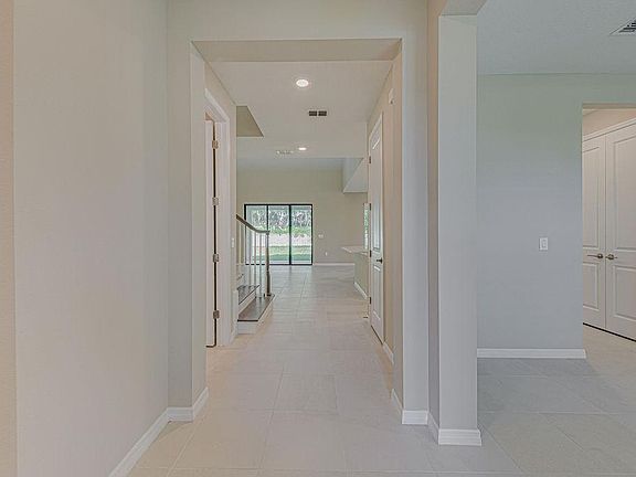 5th image of 3824 Rose Mallow Dr