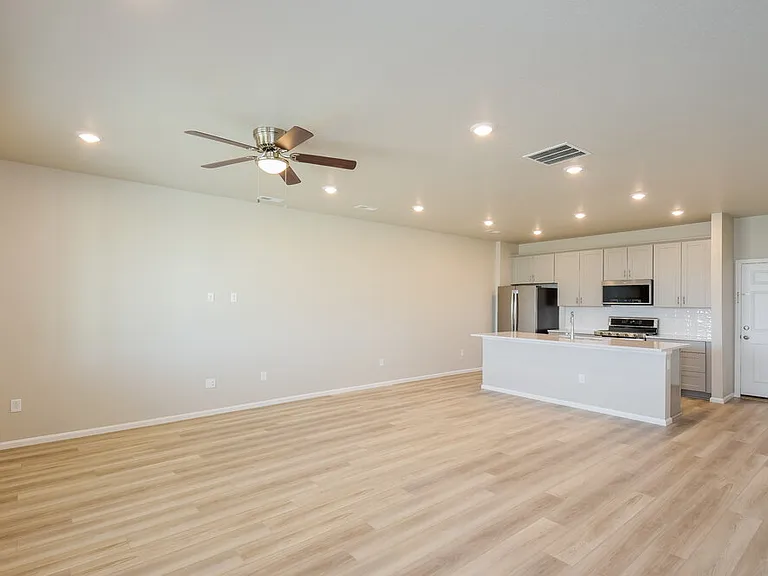 13959 Vispo Way — Photo 5