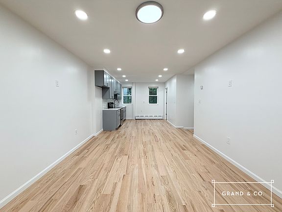 4th image of 210 Powers St #1