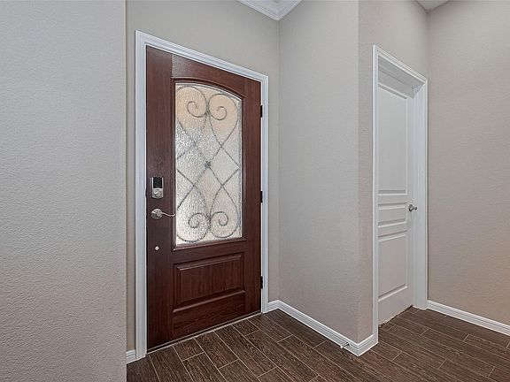 4th image of 5327 Silver Ledge Dr