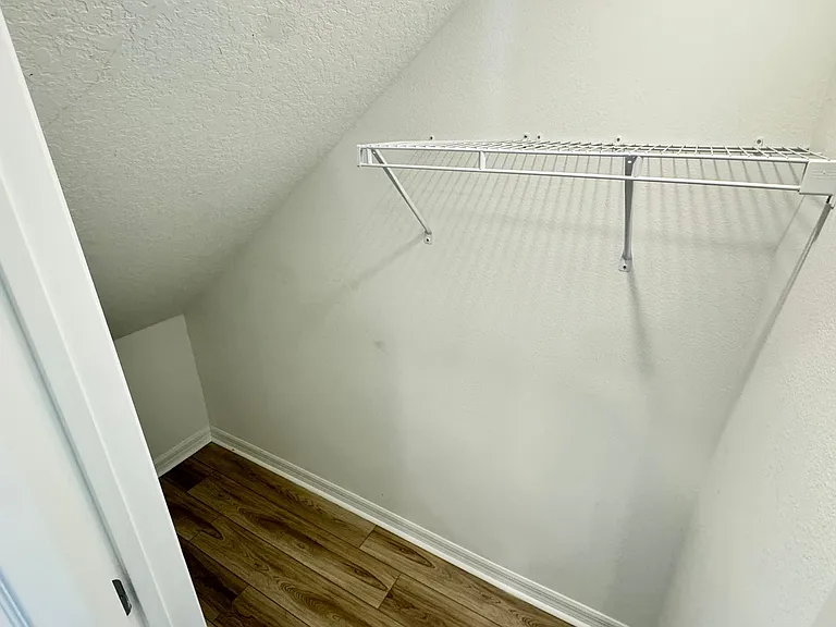 2401 White Tail St — Photo 17