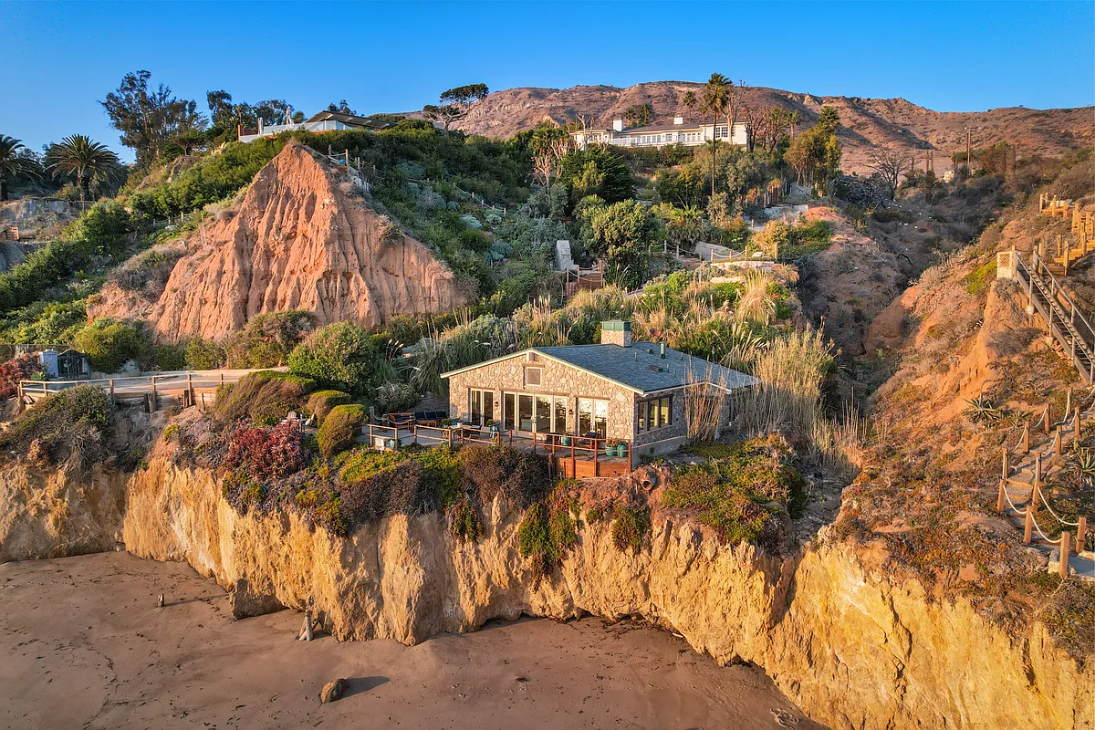 Building Photo - 32300 Pacific Coast Hwy