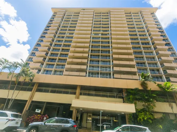 1561 Kanunu St APT 1205, Honolulu, HI 96814